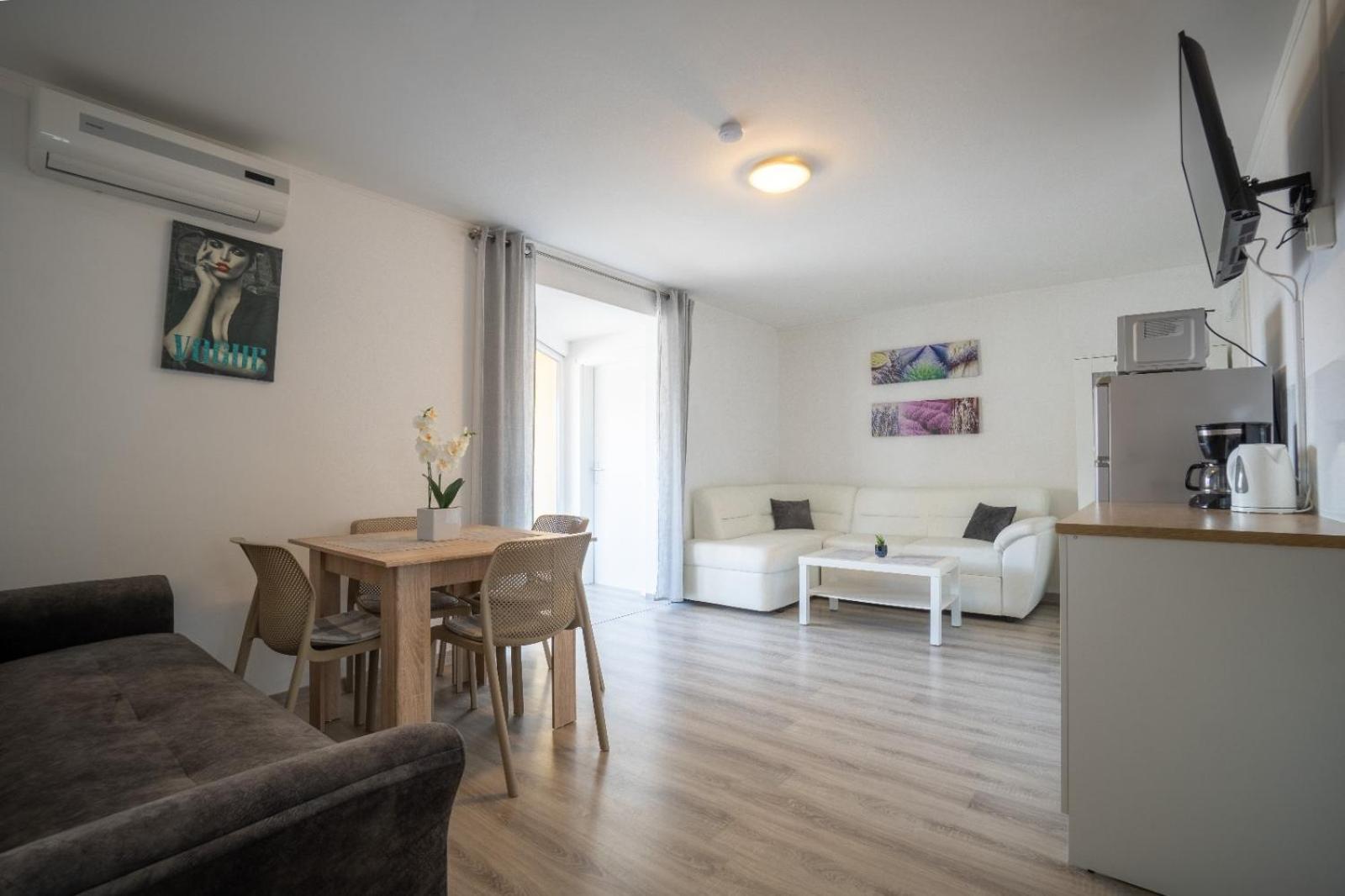 Apartments Pavic Vir Exterior photo